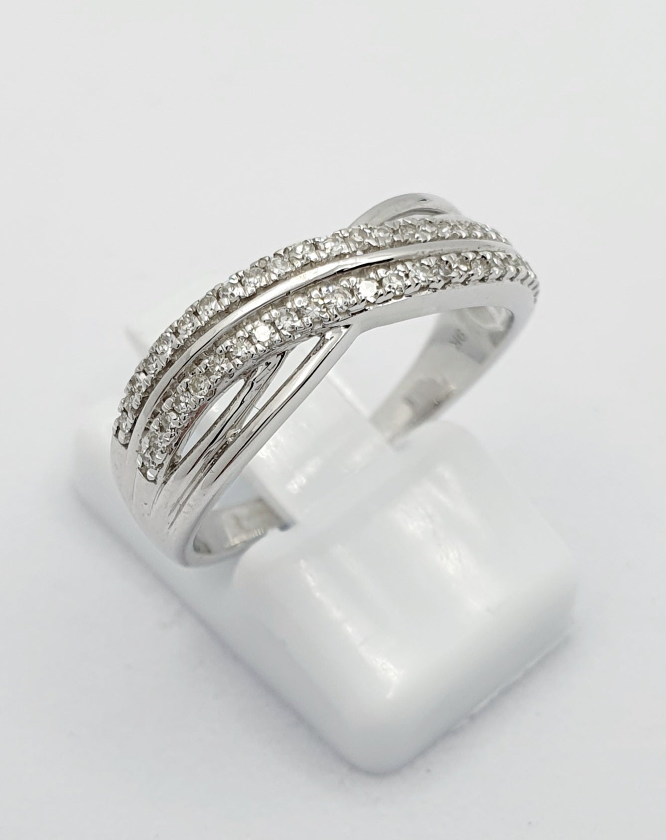 9ct White Gold Diamond Dress Ring 0.18CT TDW