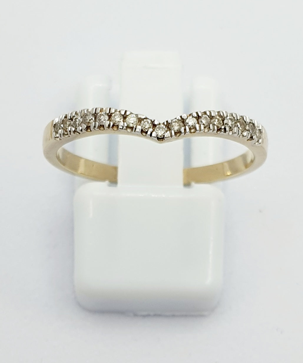 9ct Yellow Gold "V" Shaped Diamond Ring