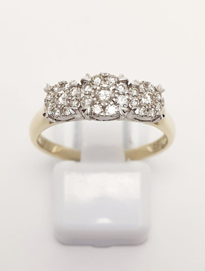 9k White & Yellow Gold Ring Set With 27 Diamonds