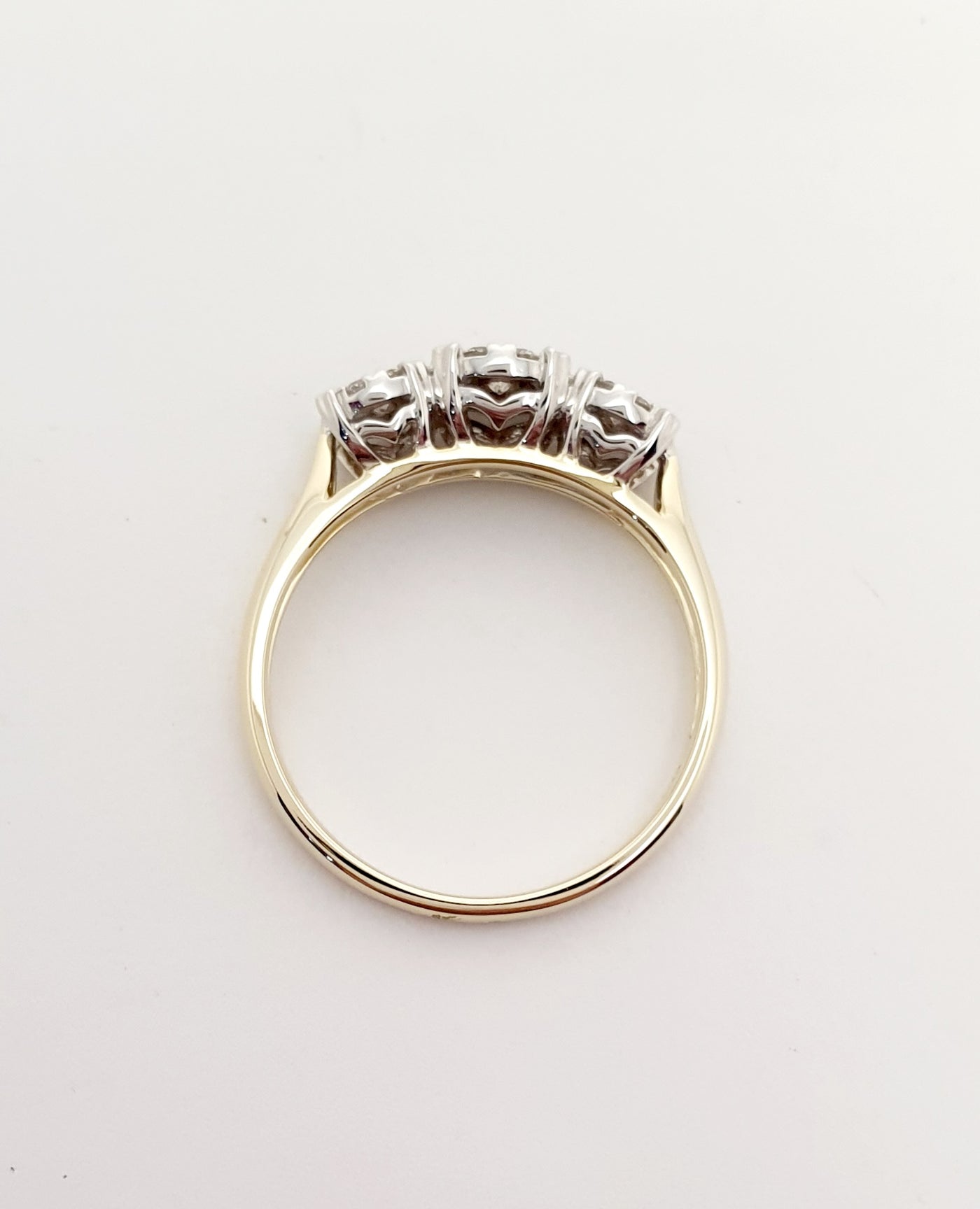 9k White & Yellow Gold Ring Set With 27 Diamonds