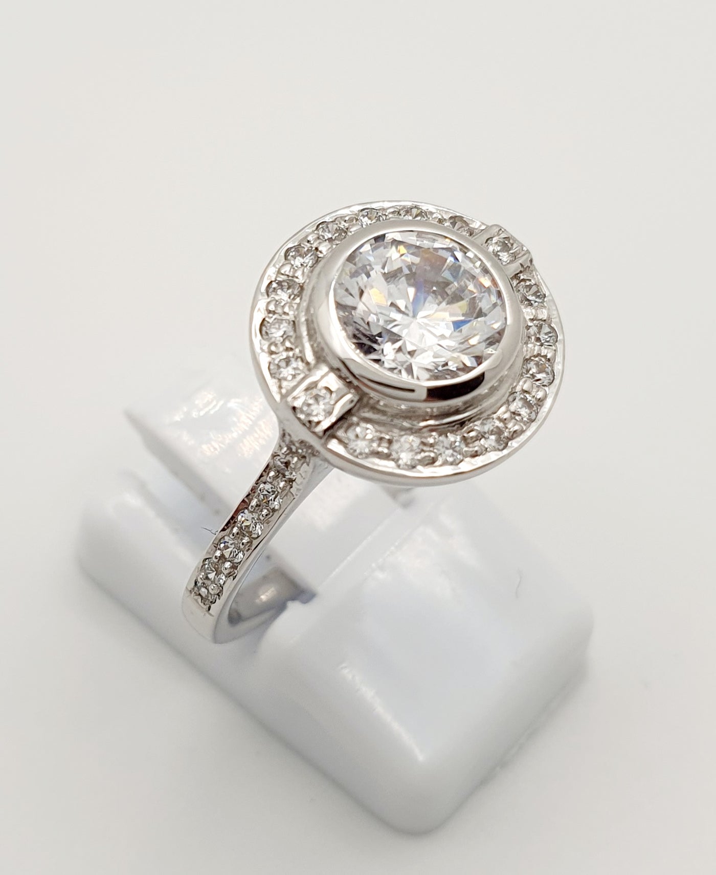 9ct White Gold Cubic Zirconia Ring