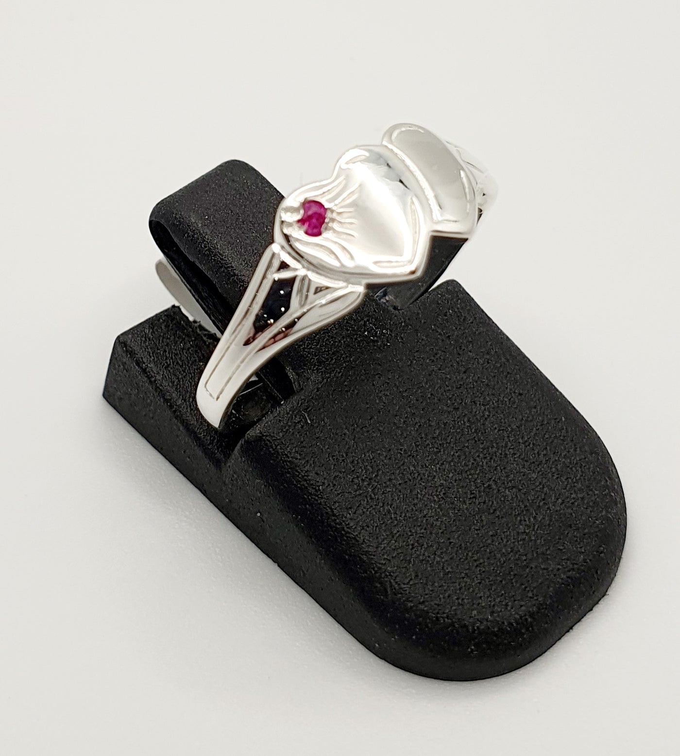 S/S Double Heart Signet Ring With Red Stone. Size K