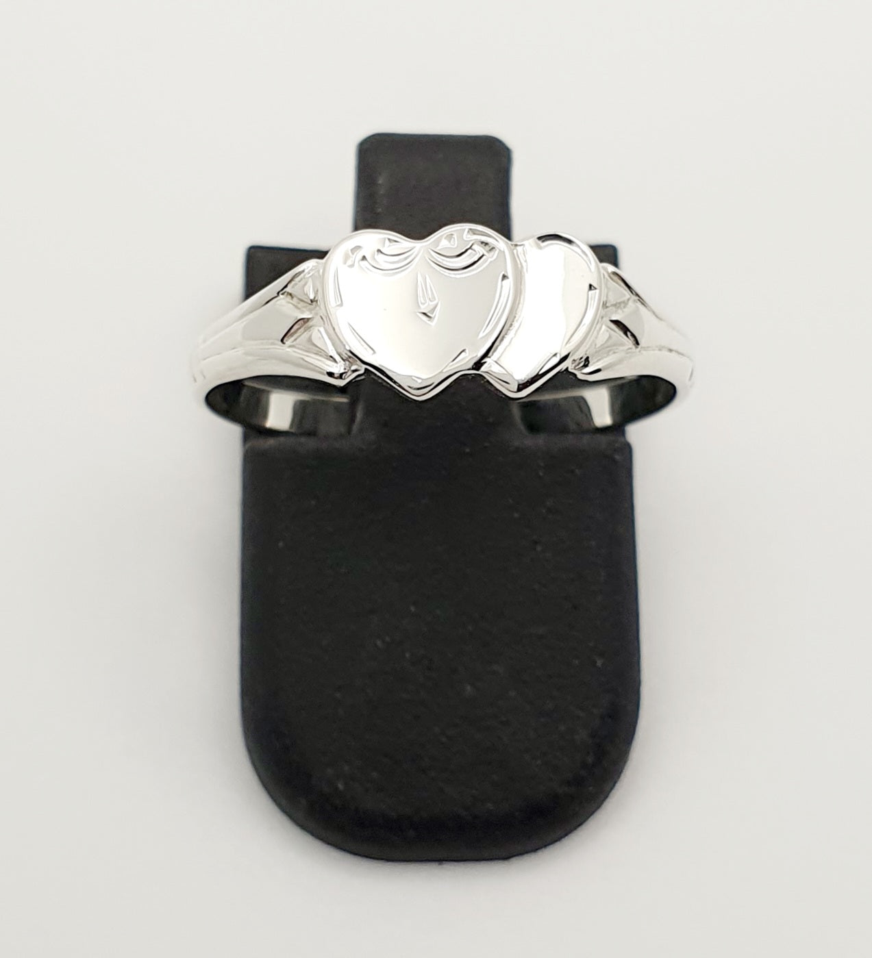 S/S Double Heart Signet Ring. Size M 1/2