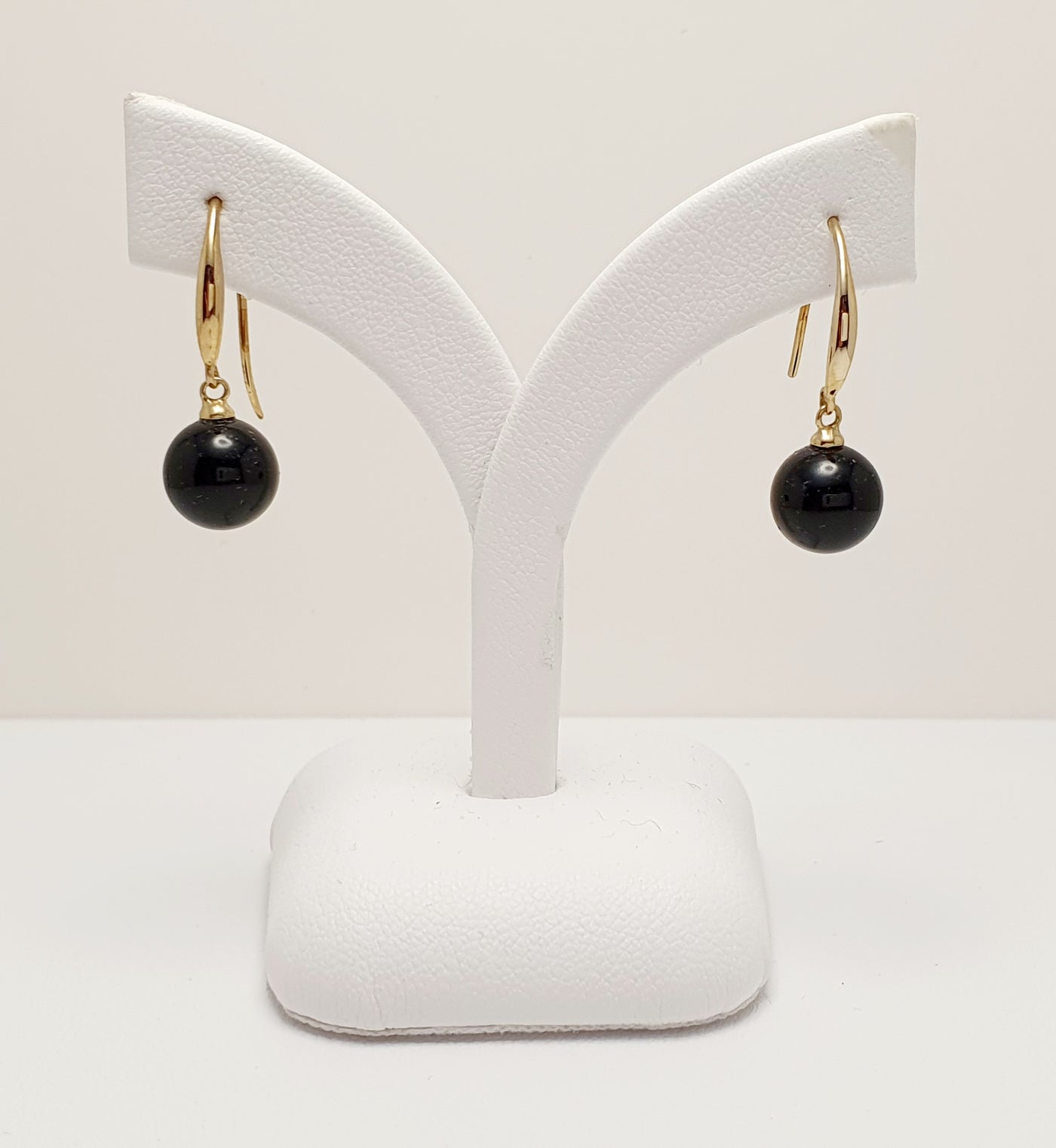 9Ct Yellow Gold Onyx Earrings On Shepherd Hooks