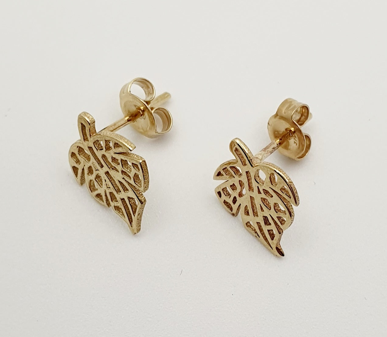 9ct Yellow Gold, Leaf Style Stud Earrings