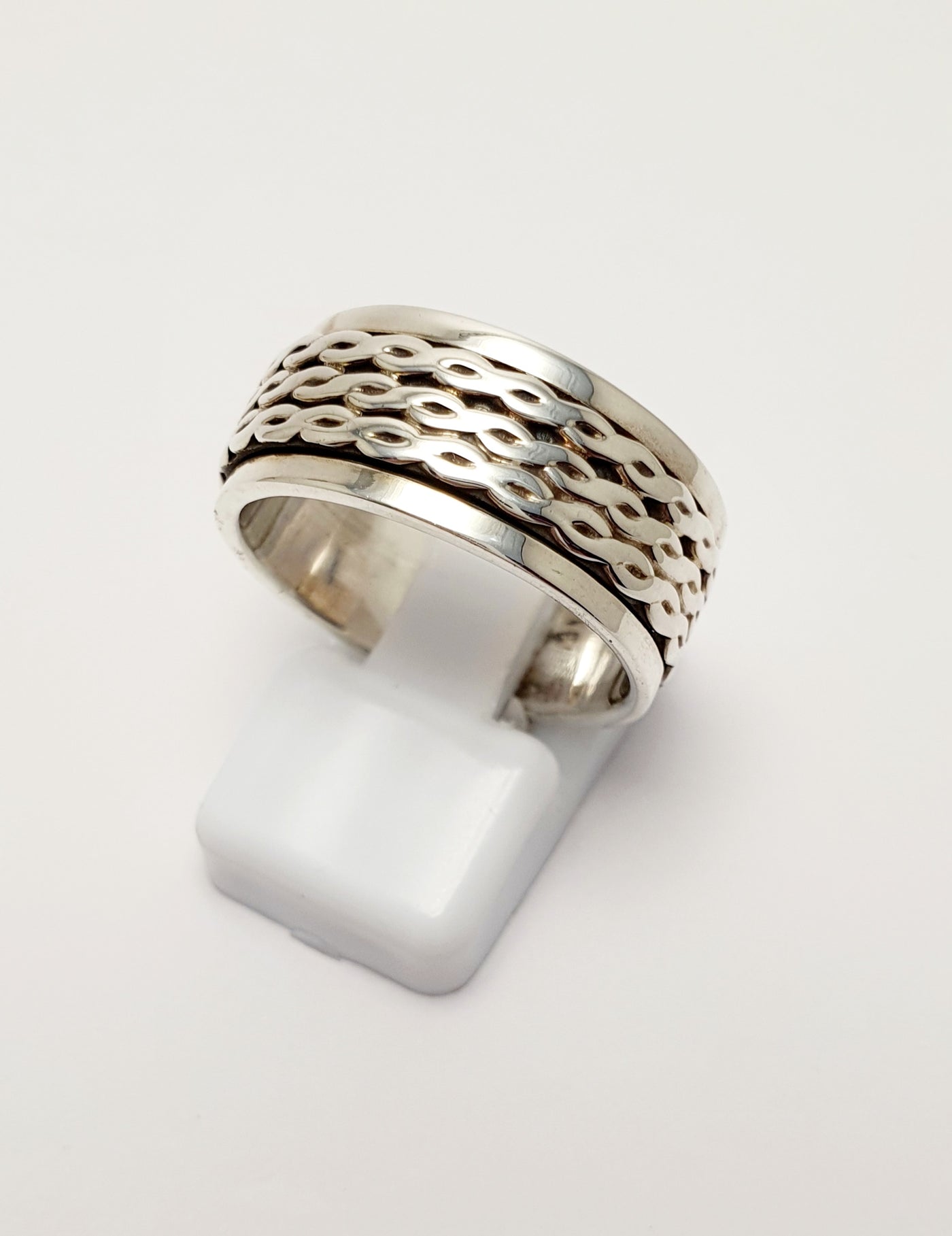Sterling Silver Mens Ring With Spinning Middle Pattern