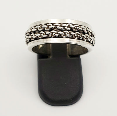 Sterling Silver Mens Ring With Silver Rope Middle Pattern. Size O 1/2, not resizable