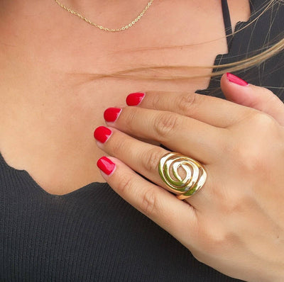 18k Gold Filled Plain Swirly Gold Ring: 9