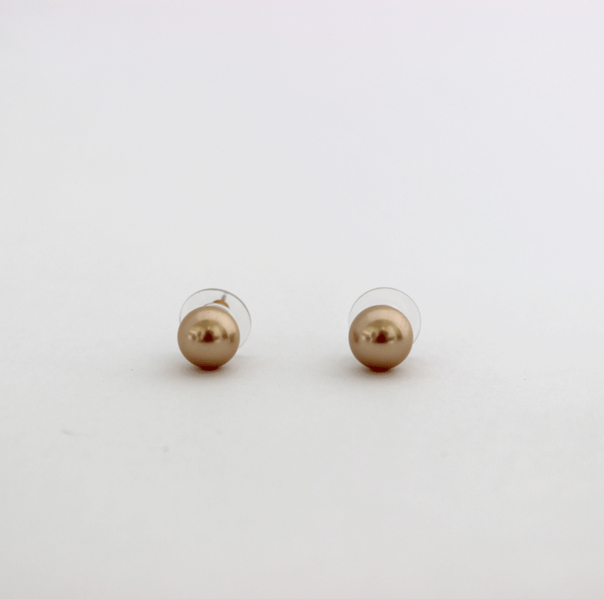 Pearl Stud Earrings: Pink