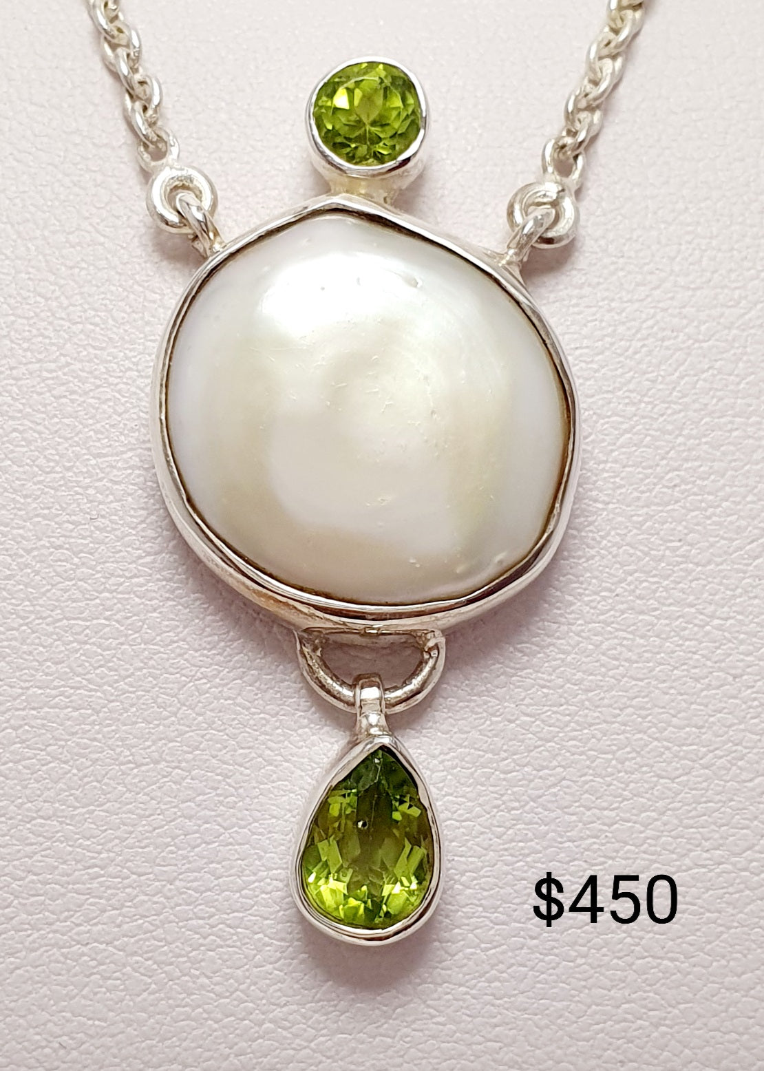 Sterling Silver Mabe Pearl And Peridot Necklet