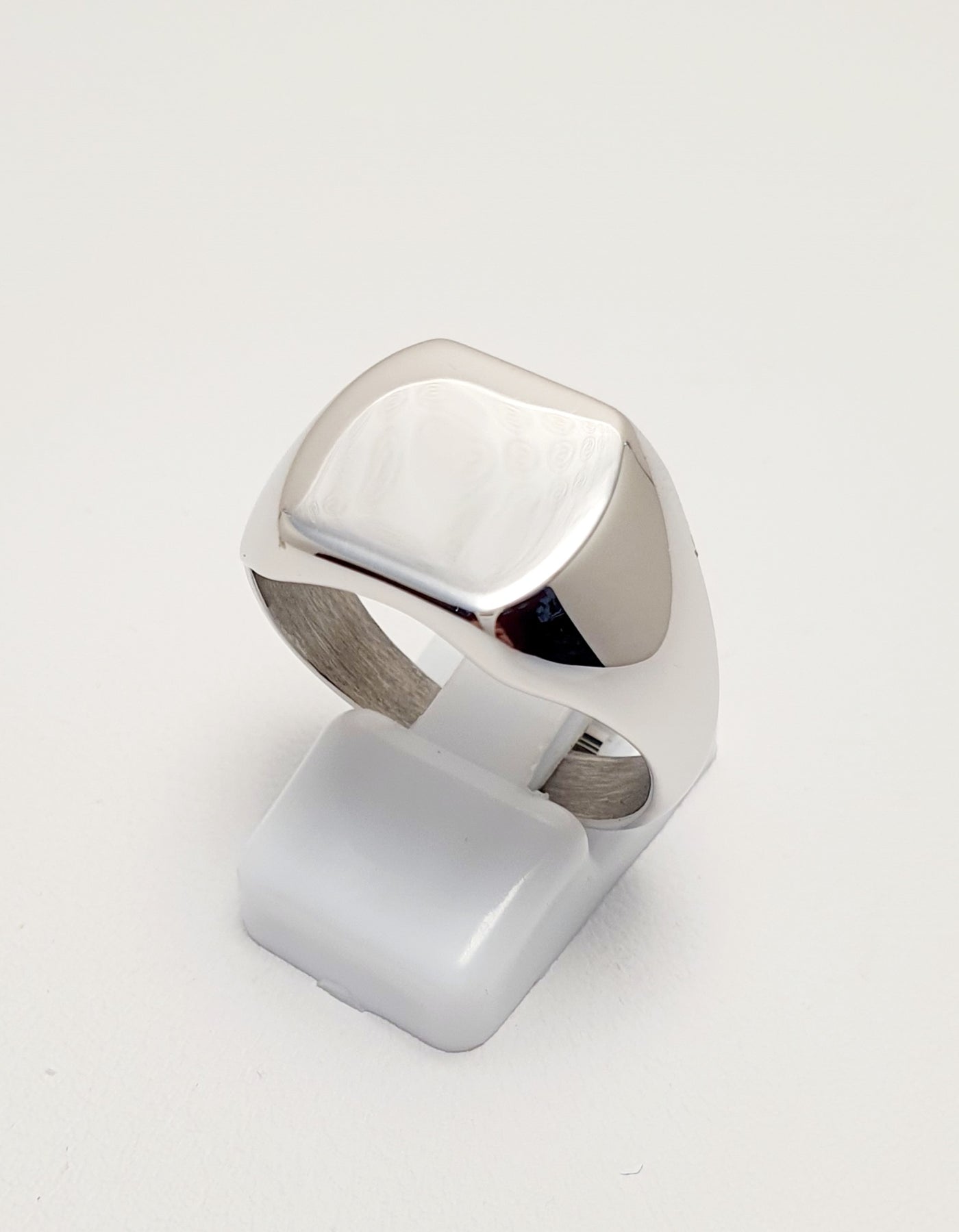 Sterling Silver Gents Ring With Rhodium Finish