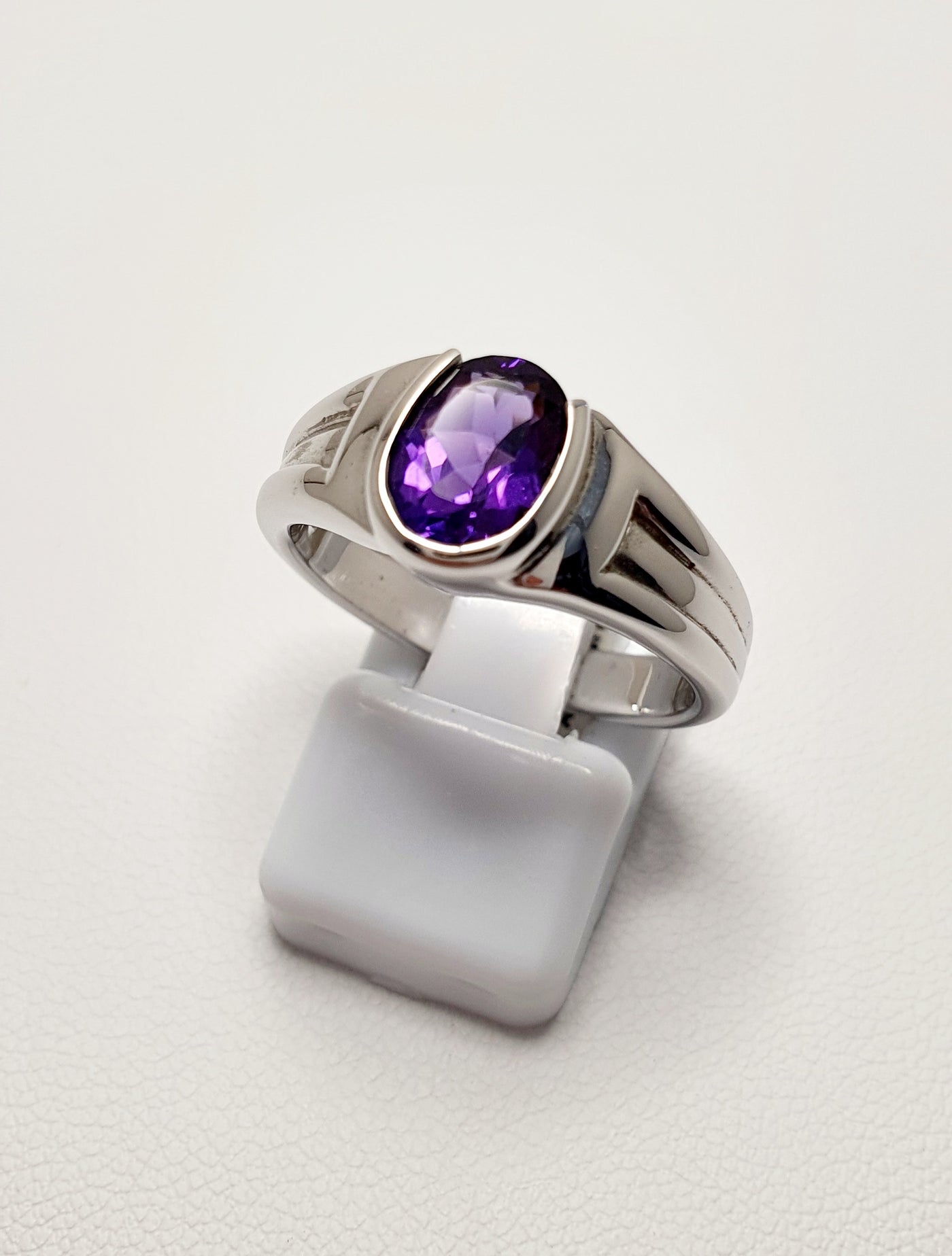 Sterling Silver Horseshoe Style Amethyst Ring