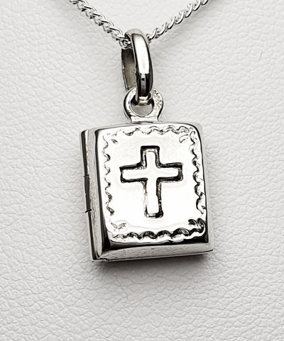 Sterling Silver Bible Locket. Top of Bail to bottom of Bible 21mm